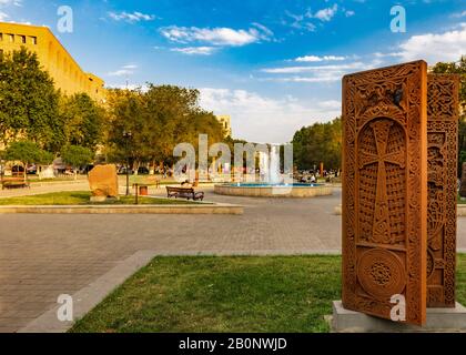 Erevan , Arménie - 16 août 2019 : site historique de Khachkar tombstone de la capitale arménienne d'Erevan Banque D'Images