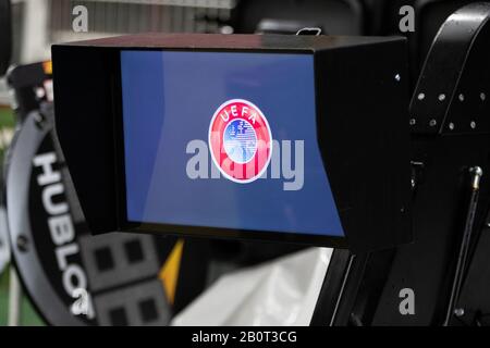 Copenhague, Danemark. 20 février 2020. Un moniteur est prêt en cas d'utilisation de VAR, Assistant vidéo arbitre, lors du match de l'UEFA Europa League entre le FC Copenhague et le Celtic à Telia Parken à Copenhague. (Crédit Photo: Gonzales Photo/Alay Live News Banque D'Images