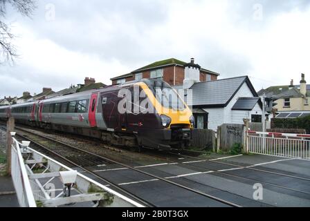 Un train Arriva Cross Country Voyager entrant dans la gare de Paignton, Devon, Angleterre. ROYAUME-UNI. Banque D'Images