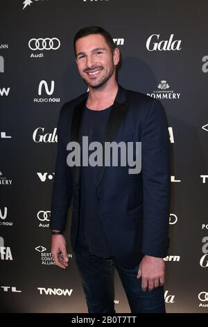 Berlin, Allemagne. 20 février 2020. Benjamin Piwko arrive à la soirée d'ouverture de Berlin à l'hôtel SO/Berlin Das Stue. Le Festival International du Film a lieu du 20.02 au 01.03.2020. Crédit: Jörg Carstensen/Dpa/Alay Live News Banque D'Images