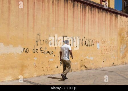 Graffiti sur le fémicide au Mexique, San Cristobal , Chiapas Banque D'Images