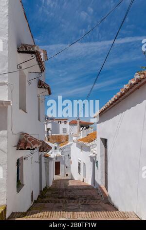 Rue dans la municipalité de Comares dans la province de Malaga, andalousie Banque D'Images