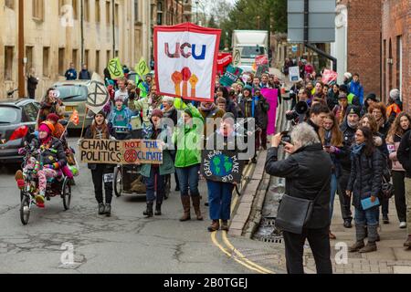 Cambridge, Royaume-Uni. 21 février 2020. L'UCU Cambridge Zero Carbon Society tient un rassemblement communautaire avec la rébellion d'extinction pour soutenir les conférenciers universitaires. Ils demandent également à l'université de Cambridge de se défaire de Fossil Fuels et de réduire les liens avec l'industrie du combustible fossile. Penelope Barritt/Alay Live News Banque D'Images
