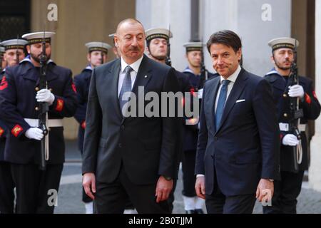 Italie, Rome, 20 Février 2020 : Le Premier Ministre Italien Giuseppe Conte Rencontre Le Président Azerbaïdjanais Ilham Aliyev Au Palais Chigi Photo Remo Casilli/Sintesi/ Banque D'Images