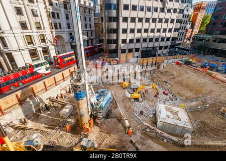 Site De l'édifice Entier, site de construction du nouvel emplacement d'entrée de Cannon Street à Bank Station, BSCU (Bank Station Capacity Upgrade), Londres Banque D'Images