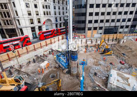 Site De l'édifice Entier, site de construction du nouvel emplacement d'entrée de Cannon Street à Bank Station, BSCU (Bank Station Capacity Upgrade), Londres Banque D'Images