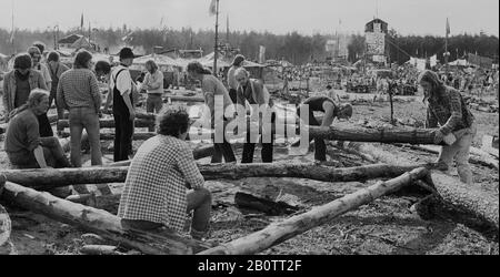 31 mai 1980, Basse-Saxe, Gorleben : village occupant à Gorleben, soi-disant République de Wendland libre. Les manifestants ont occupé la région de Gorleben et y vivent. Le stockage final des déchets nucléaires hautement radioactifs doit être construit ici. Date exacte d'admission inconnue. Photo : Paul Glaser/dpa-Zentralbild/ZB Banque D'Images