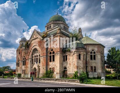 La synagogue en ruine, Lucenec Slovaquie, Région de Banska Bystrica Banque D'Images