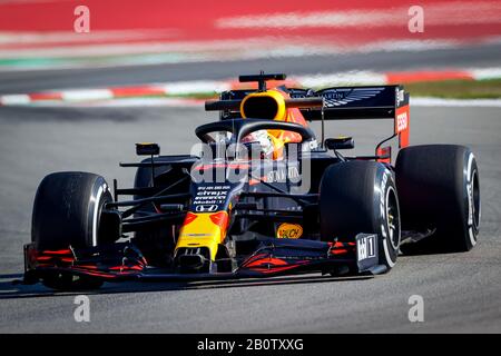 Max Verstappen de RedBull Racing vu en action pendant le troisième jour de F1 Test Days dans le circuit de Montmelo. Banque D'Images