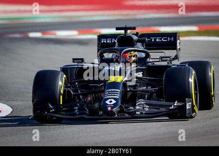 Esteban Ocon de Renault F1 Team vu en action pendant le troisième jour de F1 Test Days dans le circuit de Montmelo. Banque D'Images