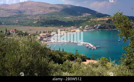 Bucht und Hafen von Limni Keriou, Zakynthos, Griechenland | Baie et port de Limni Keriou, île de Zakynthos, Grèce Banque D'Images