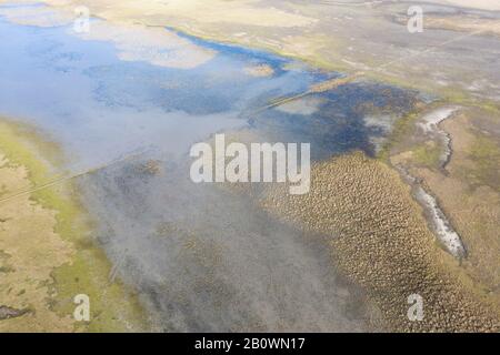 salin, méditerranée, midi, europe, outils agricoles, sel, nature, pêche, riz, lagon, calme, été, horizon, palenque, bleu, fermier, eau, texture, Banque D'Images