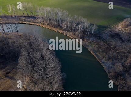 salin, méditerranée, midi, europe, outils agricoles, sel, nature, pêche, riz, lagon, calme, été, horizon, palenque, bleu, fermier, eau, texture, Banque D'Images