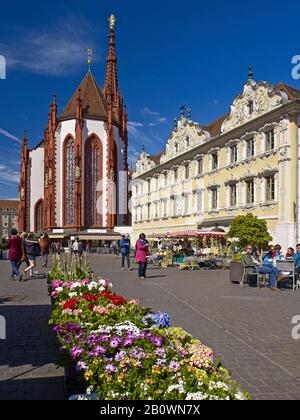 Marché Supérieur Avec Marienkapelle Et Falkenhaus, Wuerzburg, Basse-Franconie, Bavière, Allemagne, Europe Banque D'Images