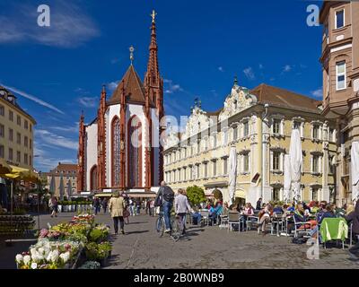 Marché Supérieur Avec Marienkapelle Et Falkenhaus, Wuerzburg, Basse-Franconie, Bavière, Allemagne, Europe Banque D'Images