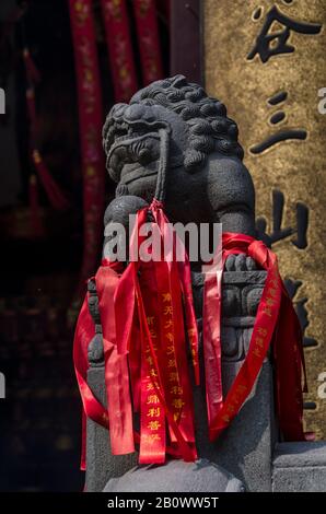 Sculptures Dans Le Temple De Bouddha De Jade, Puxi, Shanghai, Chine, Asie Banque D'Images