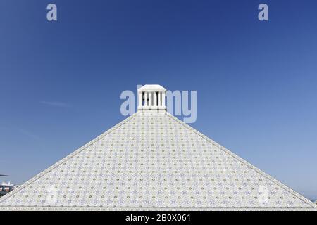 Toit décoré de mosaïques, Praia del Rey, côte Atlantique, province d'Obidos, Portugal, Banque D'Images