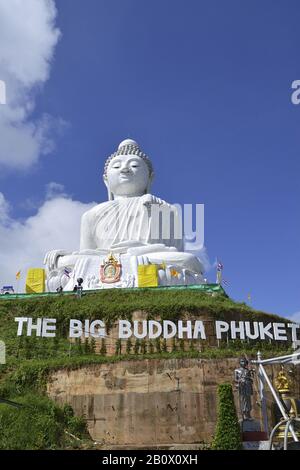 Le grand Bouddha, le plus grand personnage de Bouddha au monde, l'île de Phuket, la Thaïlande du Sud, l'Asie du Sud-est, Banque D'Images