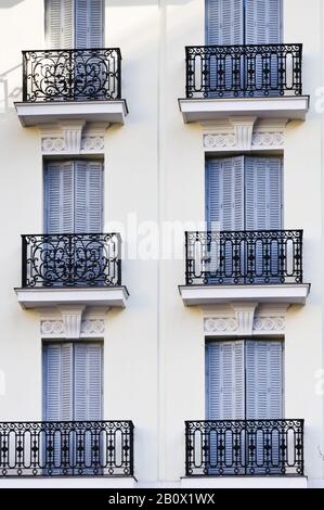 Bâtiments historiques sur la Calle de Sta. Isabel, Madrid, espagne, Banque D'Images