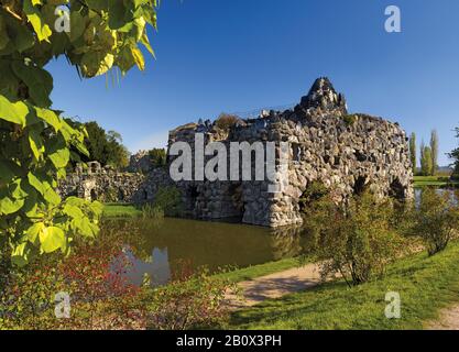 Rock Island Stein In Wörlitzer Park, Saxe-Anhalt, Allemagne, Banque D'Images