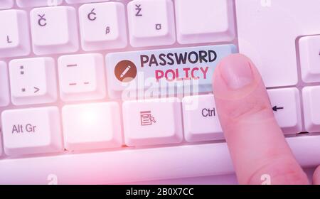 Stratégie de mot de passe d'écriture de texte manuscrite. Photo conceptuelle première ligne de protection contre tout accès non autorisé Banque D'Images