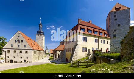 Cour du château de Querfurt avec Tour de Paris, Maison princière et Marterturm, Saxe-Anhalt, Allemagne, Banque D'Images