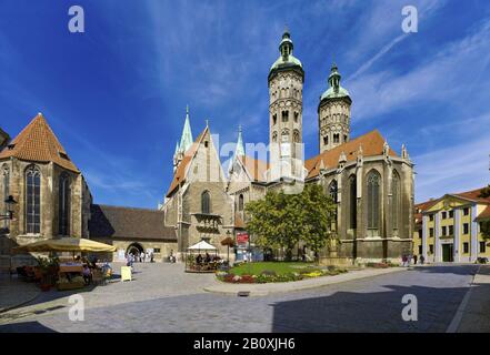 Place de la cathédrale avec la cathédrale de Naumburg de Saint-Pierre et Paul, Naumburg / Saale, Saxe-Anhalt, Allemagne, Banque D'Images