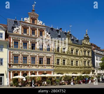 Marché aux poissons, Haus zum Breiten Herd et Gildehaus avec restaurants, Erfurt, Thuringe, Allemagne, Banque D'Images