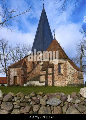 Oktogonkirche St. Maria Et Laurentides À Ludorf / Müritz, District Du Lac Mecklembourg, Mecklembourg-Poméranie-Occidentale, Allemagne, Banque D'Images