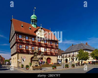 Place du marché avec hôtel de ville à Bad Staffelstein, Haute-Franconie, Bavière, Allemagne, Banque D'Images