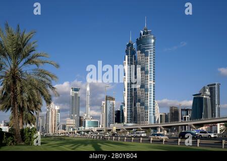 JW Marriott Marquis Hotel, hôtel le plus haut du monde, Sheikh Zayed Road, Al Safa Park, Business Bay, Dubaï, Émirats arabes Unis, Banque D'Images