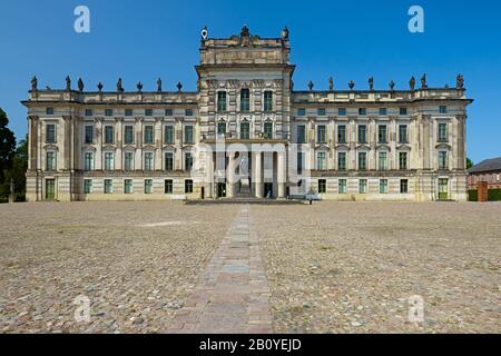 Palais Baroque Ludwigslust, Comté De Ludwigslust-Parchim, Mecklembourg-Poméranie-Occidentale, Allemagne, Banque D'Images