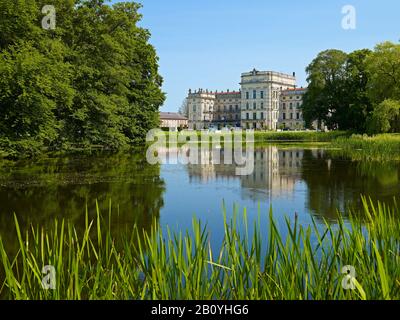 Palais Baroque Ludwigslust, Comté De Ludwigslust-Parchim, Mecklembourg-Poméranie-Occidentale, Allemagne, Banque D'Images