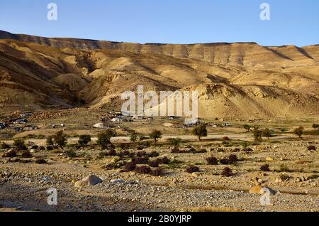 Tentes bédouines à Wadi al Hasa au barrage de Tannur, province de Karak / Tafila, Jordanie, Moyen-Orient, Banque D'Images