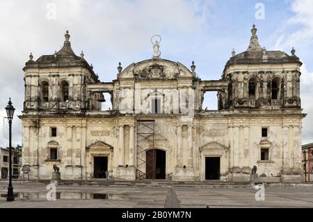 Basilique De La Asuncion, Leon, Nicaragua, Amérique Centrale, Banque D'Images