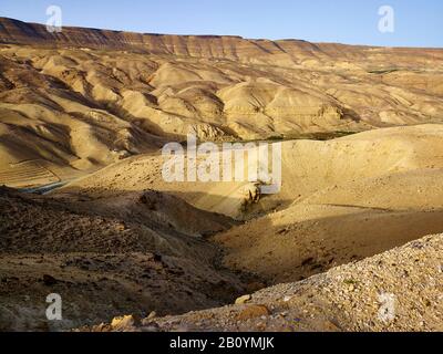 Wadi Al Hasa Avec Barrage De Tannur, Karak / Province De Tafila, Jordanie, Moyen-Orient, Banque D'Images