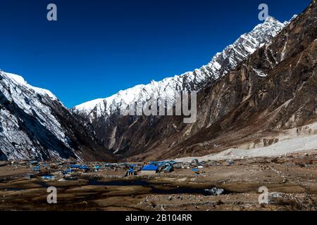 La vallée de Langtang, au Népal, a été reconstruite après le séisme de 2015 Banque D'Images