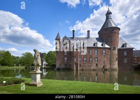 Château animé d'Anholt, district de Borken, Rhénanie-du-Nord-Westphalie, Allemagne Banque D'Images