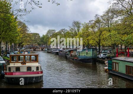 Canal À Amsterdam, Hollande, Pays-Bas Banque D'Images