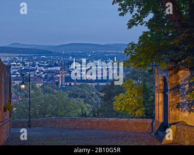 Vue du monastère de Frauenberg à la vieille ville avec la cathédrale Saint-Salvator, Fulda, Hesse, Allemagne Banque D'Images