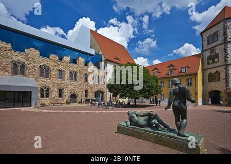 Cour de la Moritzburg avec Magdalenkapelle, Halle / Saale, Saxe-Anhalt, Allemagne Banque D'Images