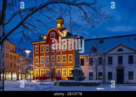 Hôtel de ville sur la place du marché à Suhl, Thuringe, Allemagne Banque D'Images