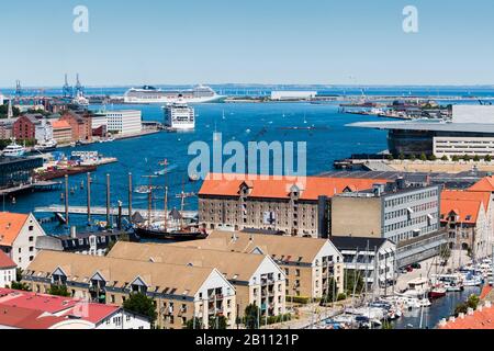 Vue sur Copenhague avec opéra et port, Danemark Banque D'Images