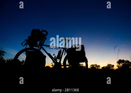 Randonnée à vélo au Zimbabwe, l'Afrique Banque D'Images