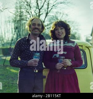 Image archive de Heather Couper (1949-2020) et Nigel HenBEST, astronomes, conférence de la Société astronomique de Braintree, 23 février 1985 Banque D'Images