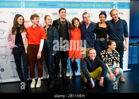 Berlin, Allemagne. 22 février 2020. 70ème Berlinale, Shooting Stars - Conférence De Presse: Les Acteurs Ella Rumpf (L-R), Levan Gelbakhiani, Victoria Carmen Sonne, Bilal Wahib, Joana Ribeiro, Jonas Dassler, Bartosz Bielenia, Zita Hanrot, Martina Apostolova Et Pääru Oja. Le Festival International du Film a lieu du 20.02 au 01.03.2020. Crédit: Gregor Fischer/Dpa/Alay Live News Banque D'Images