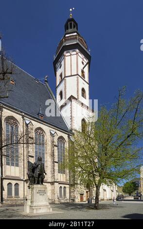 Monument à Bach avant de la Thomaskirche à Leipzig, Saxe, Allemagne Banque D'Images