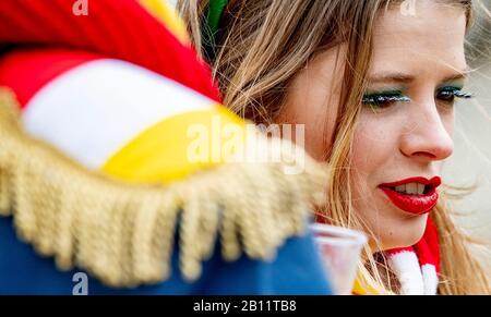 Den Bosch, Pays-Bas. 22 février 2020. Den Bosch, Centre, 22-02-2020, Carnival à Oeteldonk suit des règles strictes. "Une banane est de nouveau à l'extérieur dans une minute". Crédit: Pro Shots/Alay Live News Banque D'Images