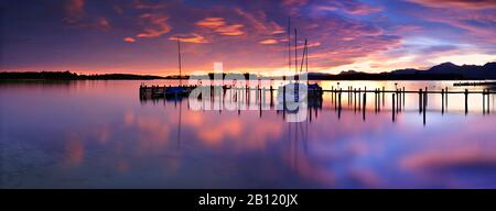 Lever Du Soleil À Chiemsee, Bootssteg, Bavière, Allemagne Banque D'Images