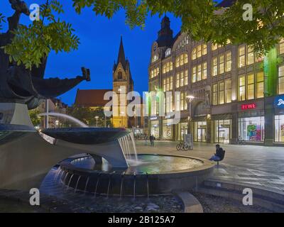 Grand magasin d'Anger1 et église marchande d'Erfurt, Thuringe, Allemagne Banque D'Images